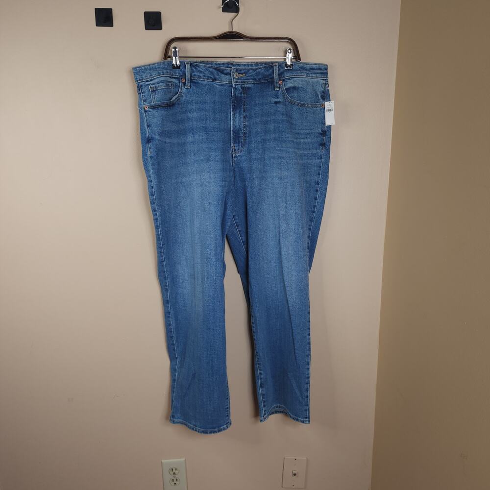 Old Navy High-Waisted OG Loose Medium Wash Jeans Size 18
